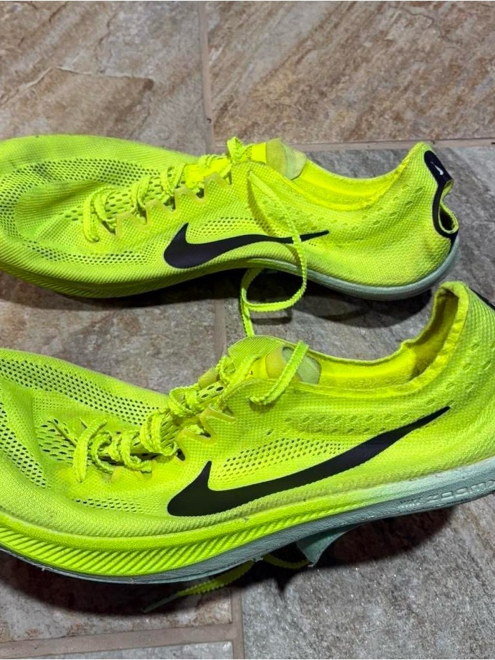 Nike DRAGONFLY TRACK Men's Neon Yellow Black Swoosh Running Shoes